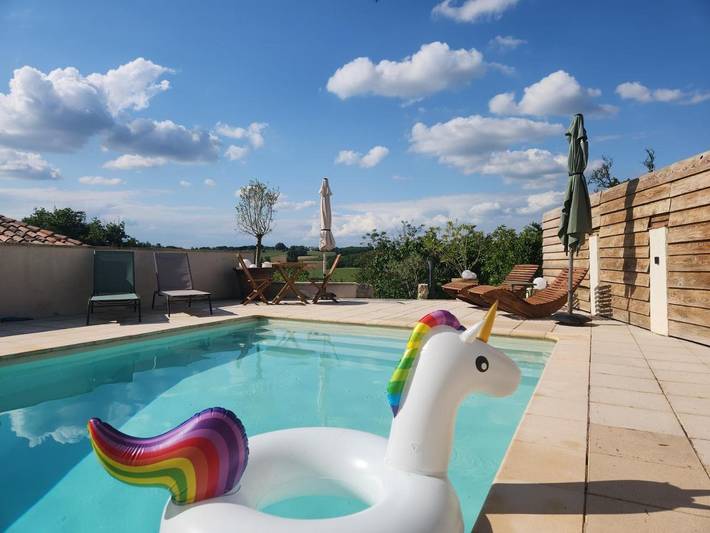 Location de vacances pour 6 personnes, avec piscine et jardin à Saint-Orens-Pouy-Petit