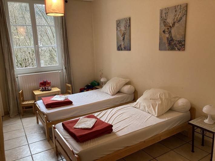 Location de vacances pour 13 personnes, avec jardin à La Bourboule - 4