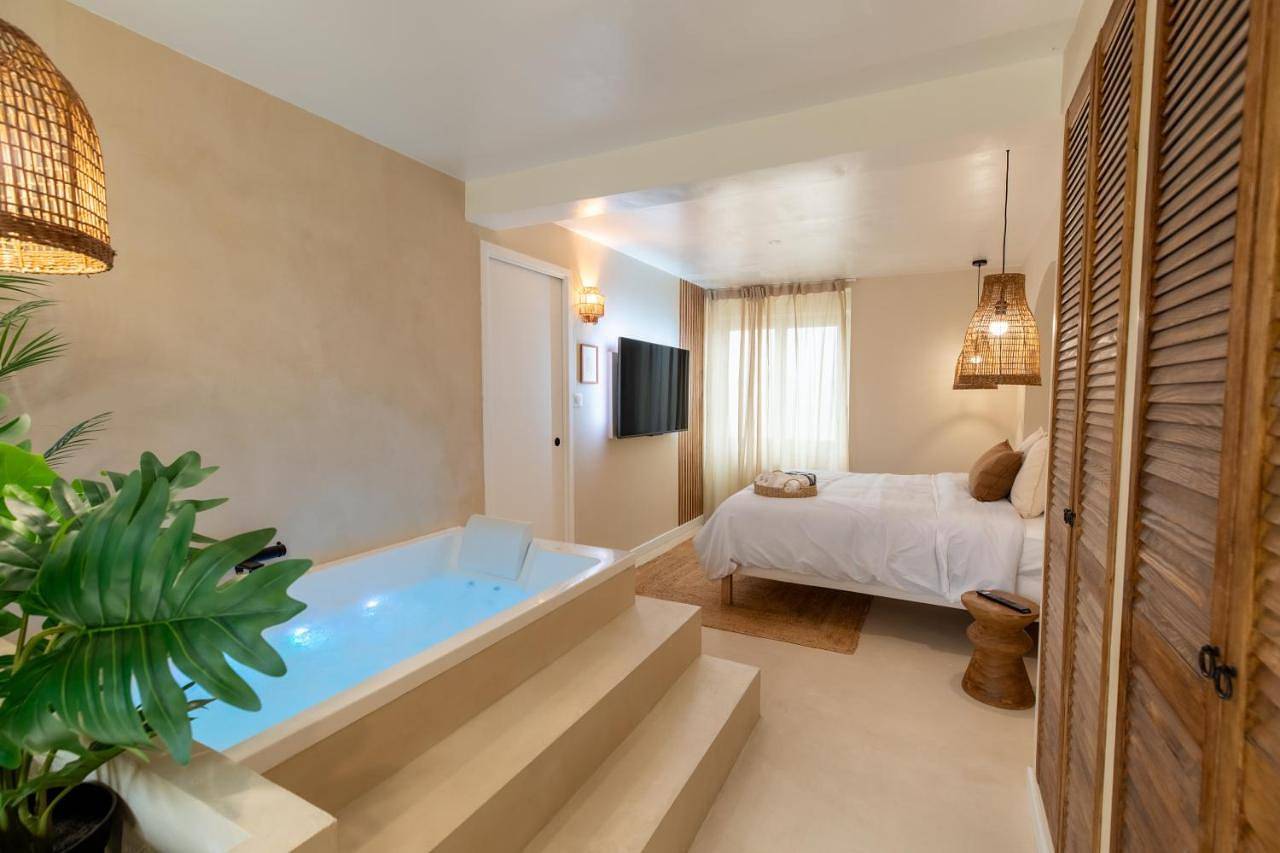 Appartement entier, Suite Baniléa & Spa in Brest, Région de Brest