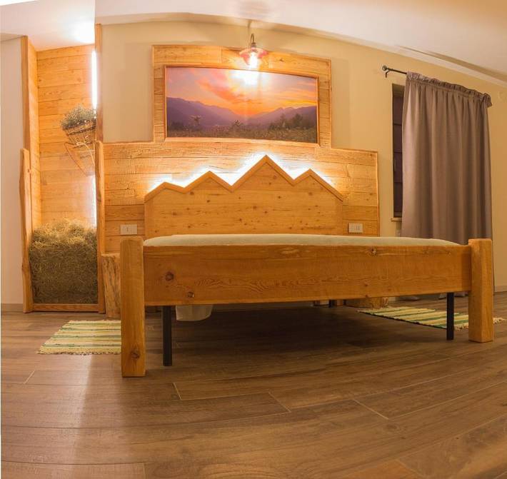 Gîte pour 4 personnes, avec balcon ainsi que jardin et vue à Teglio