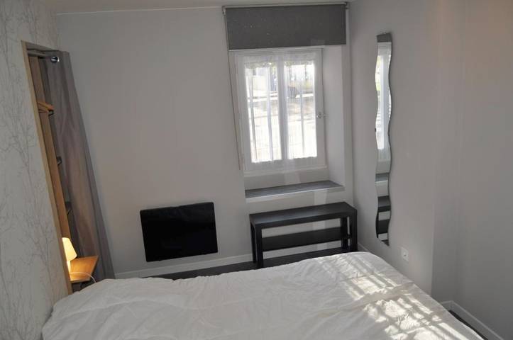 Location de vacances pour 8 personnes, avec terrasse ainsi que vue et sauna, animaux acceptés à Moirans-en-Montagne - 2