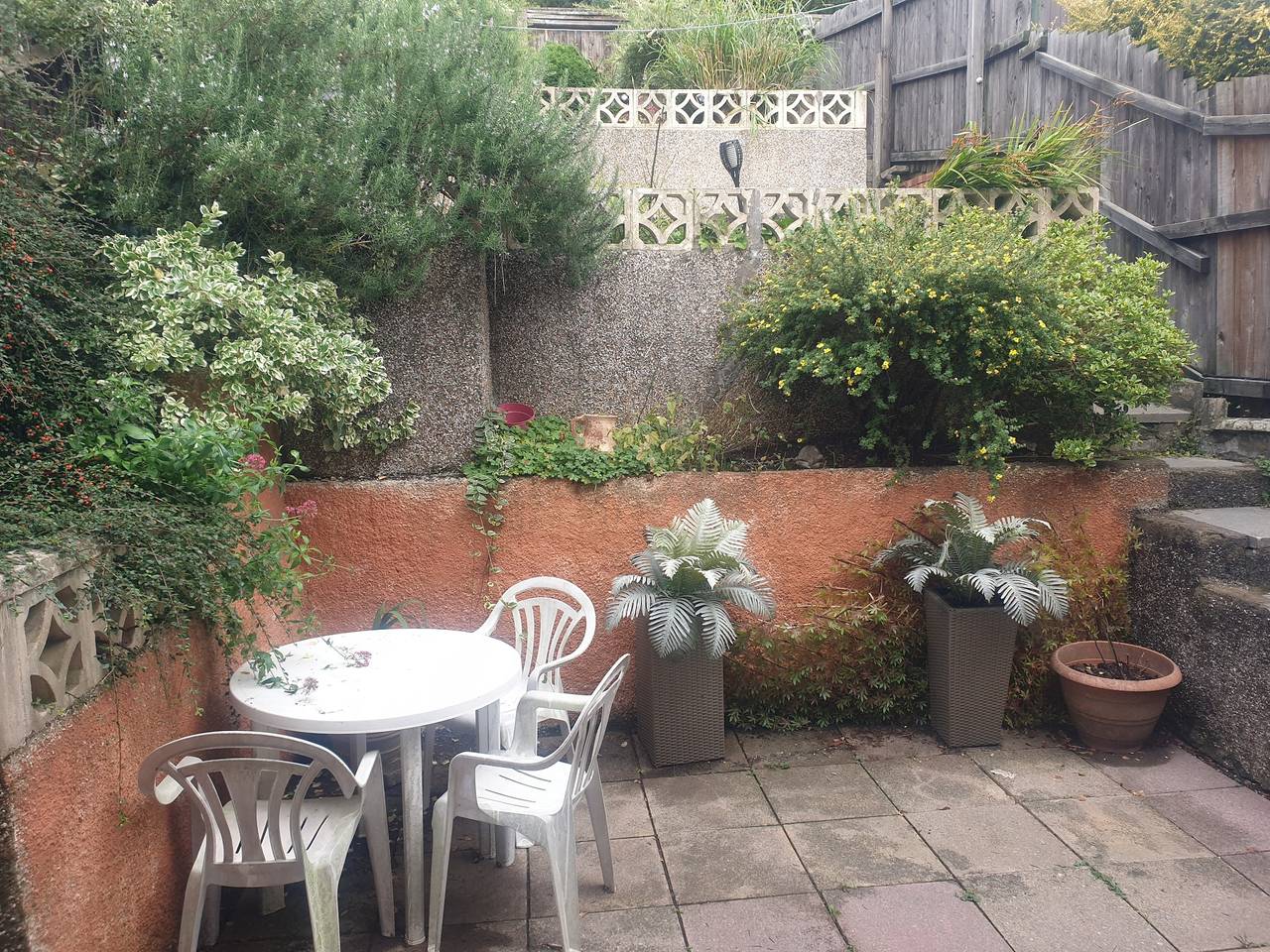 House - Sleeps 5 - Pets Ok - Parking - Garden in Bristol, Sud Ovest Inghilterra