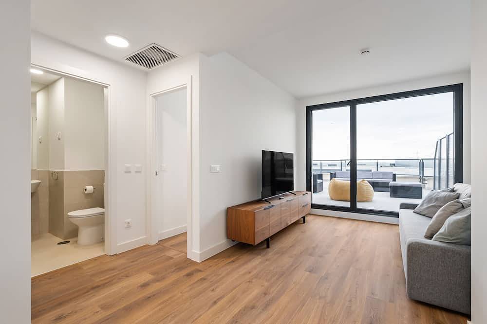 Hel lägenhet, Atico con terraza The Kings Residence: Business Ready in San Sebastián de los Reyes, Madrid Province