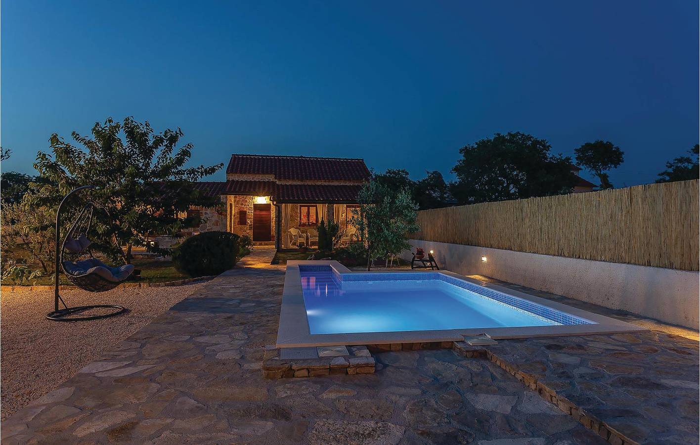 Ferienhaus für 5 Personen mit Terrasse in Dalmatinisches Zagora