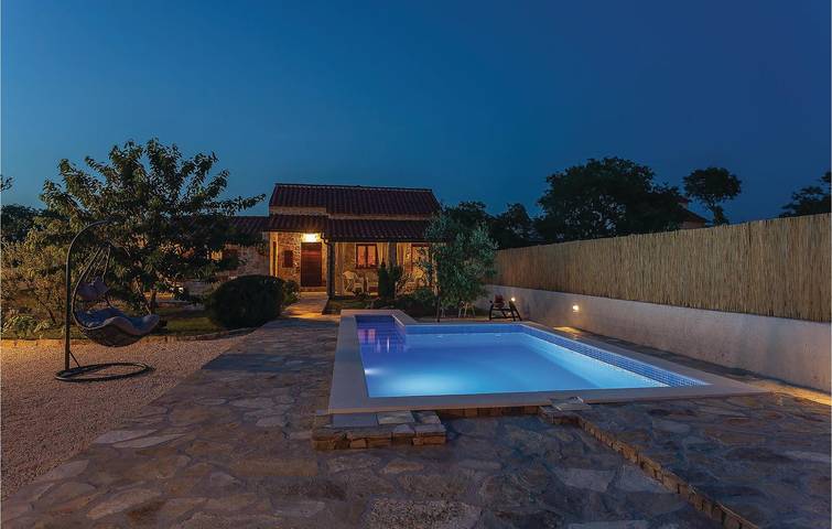 Ferienhaus für 5 Personen, mit Ausblick und Pool sowie Terrasse, mit Haustier in Grad Šibenik - 3