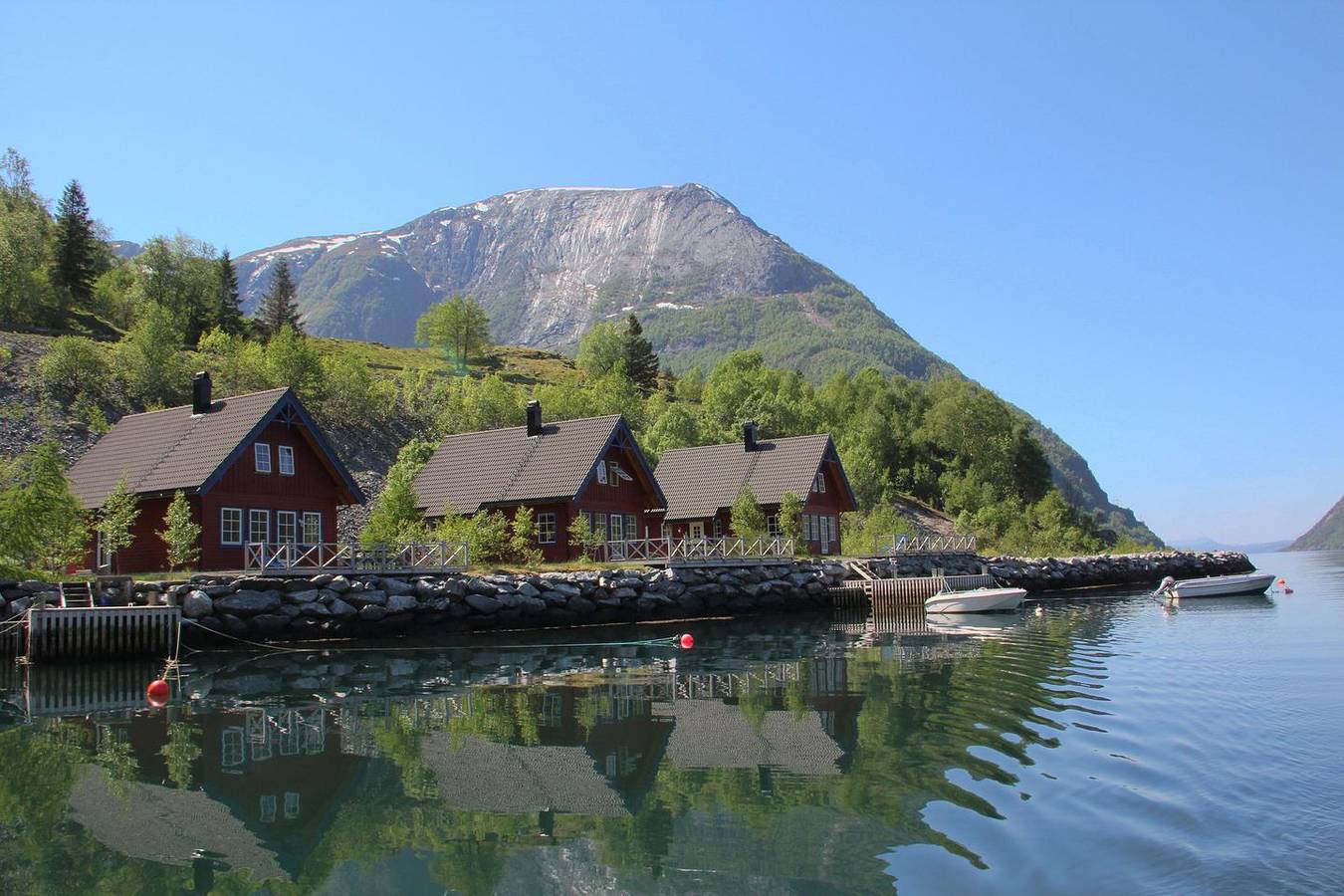 Traum Ferienhaus direkt am Maurangerfjord, Motorboot separat mietbar in Bondhus, Hardangerfjord