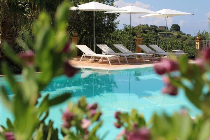Casa vacanza per 3 persone, con Terrazza e Giardino nonché Piscina a Amantea