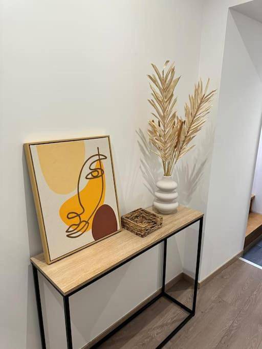 Appartement entier, One-Bedroom Apartment in Saint-Germain-au-Mont-d'Or, Lyon et ses environs