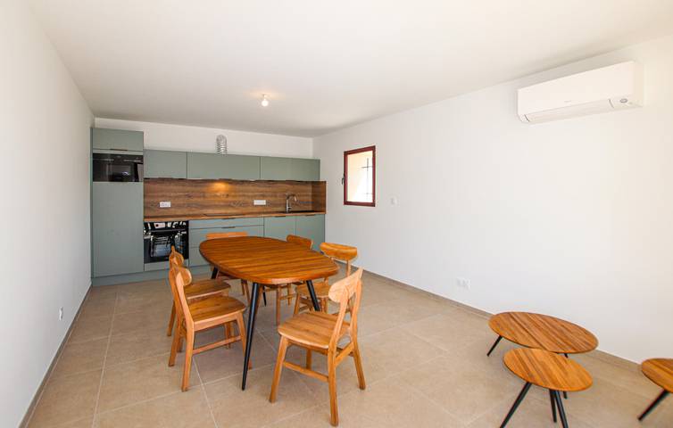 Location de vacances pour 6 personnes, avec terrasse et jardin à Mazan - 4