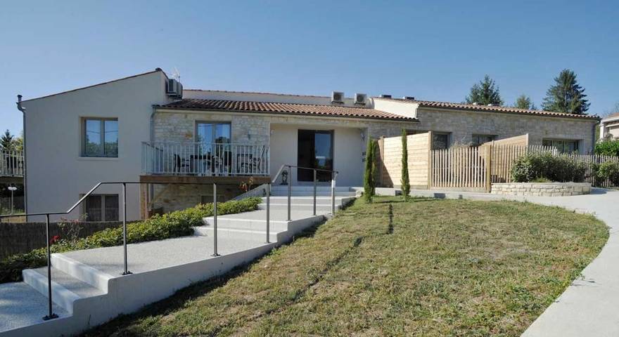 Gîte pour 2 personnes, avec Balcon et Terrasse ainsi que Jardin et Vue dans Neulles