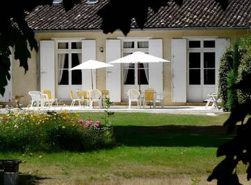 Gîte pour 10 personnes, avec jardin et terrasse à Cestas