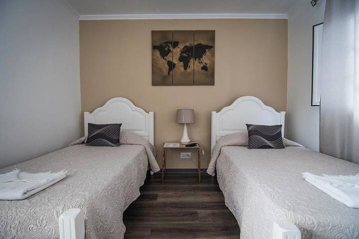Maison d’hôte pour 2 personnes, avec Terrasse à Angra do Heroísmo