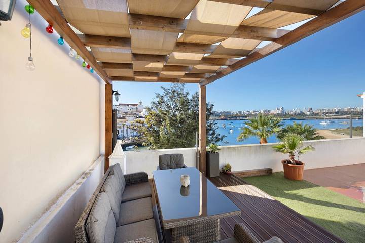 Casa de férias para 8 pessoas, com Varanda em Ferragudo