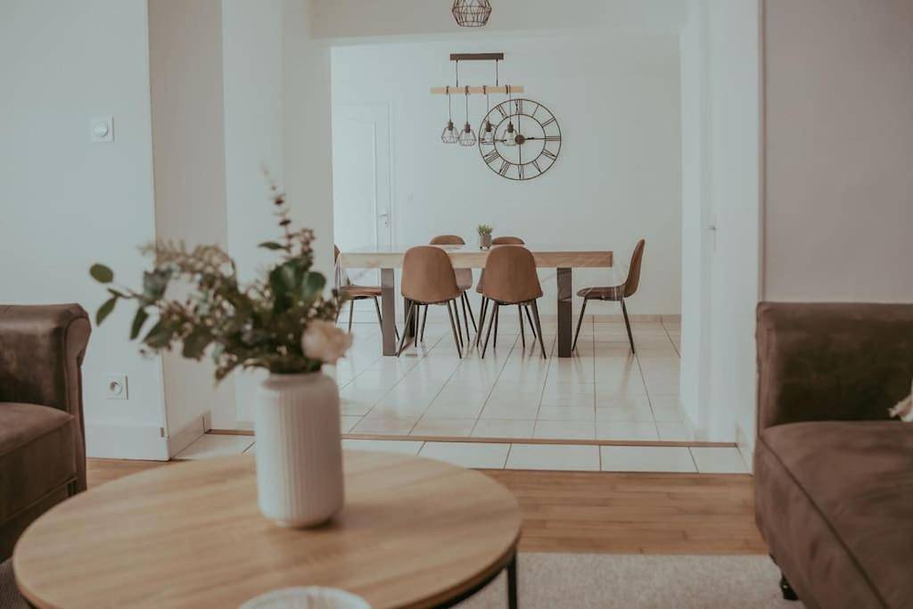 Four-Bedroom House in Nogent-sur-Seine, Aube