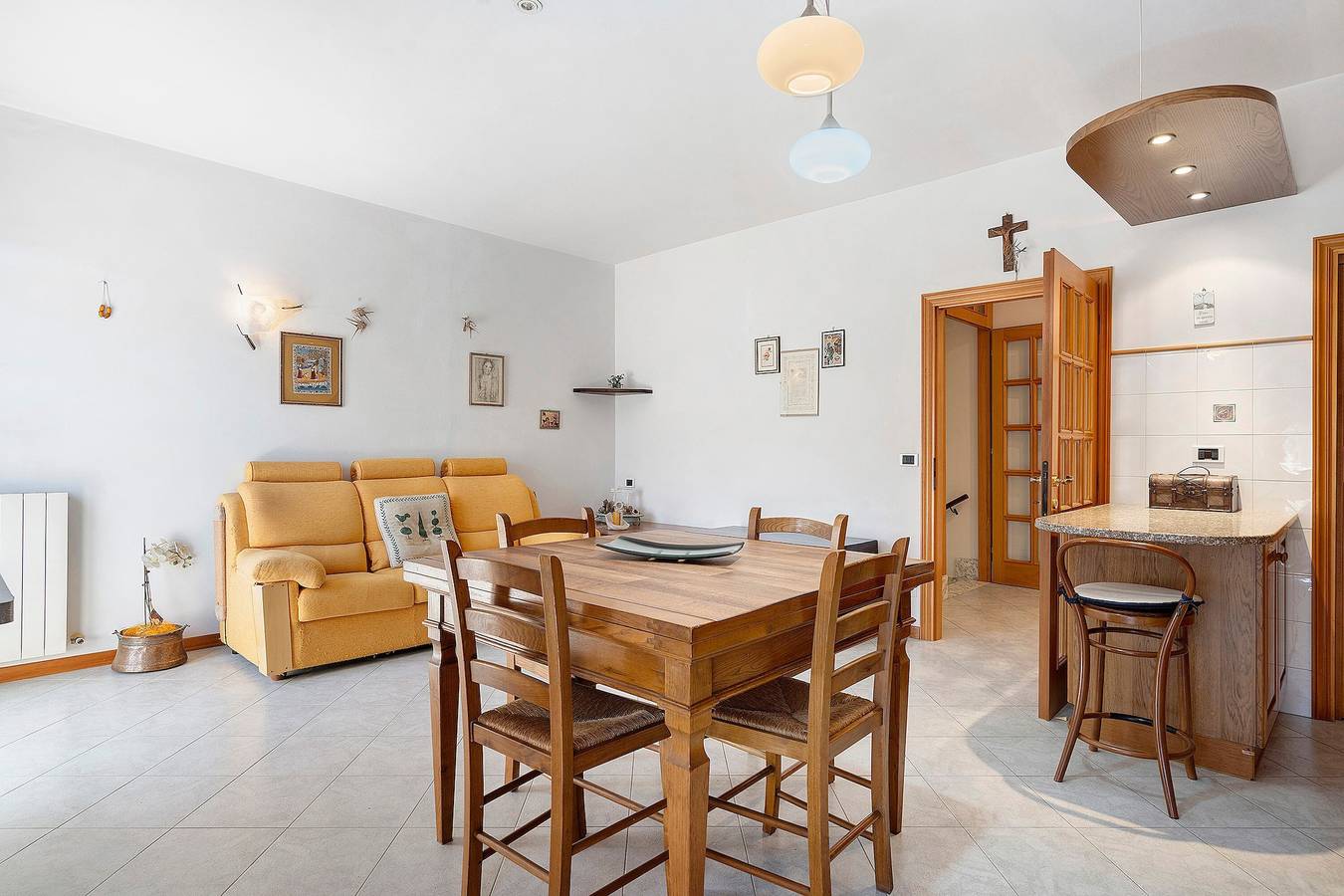 Apartamento inteiro, Apartamento 'Girasole' com Terraço Privado, Jardim Privado e Wi-Fi in Montevarchi, Valdarno