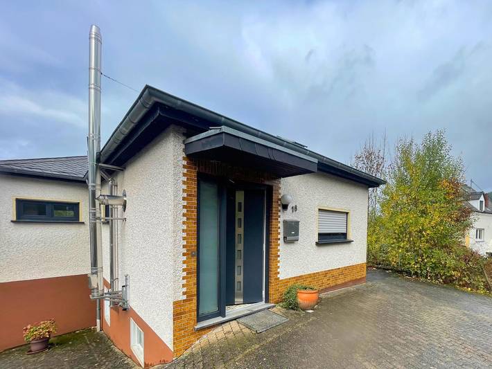 Ferienhaus für 3 Personen, mit Balkon und Garten in Gerolsteiner Land