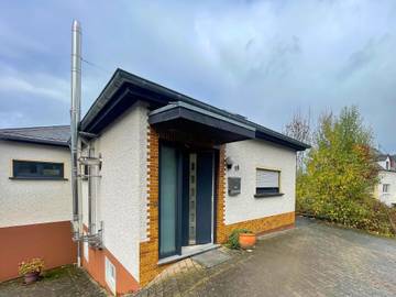 Ferienhaus für 3 Personen, mit Garten und Balkon, kinderfreundlich in Birresborn