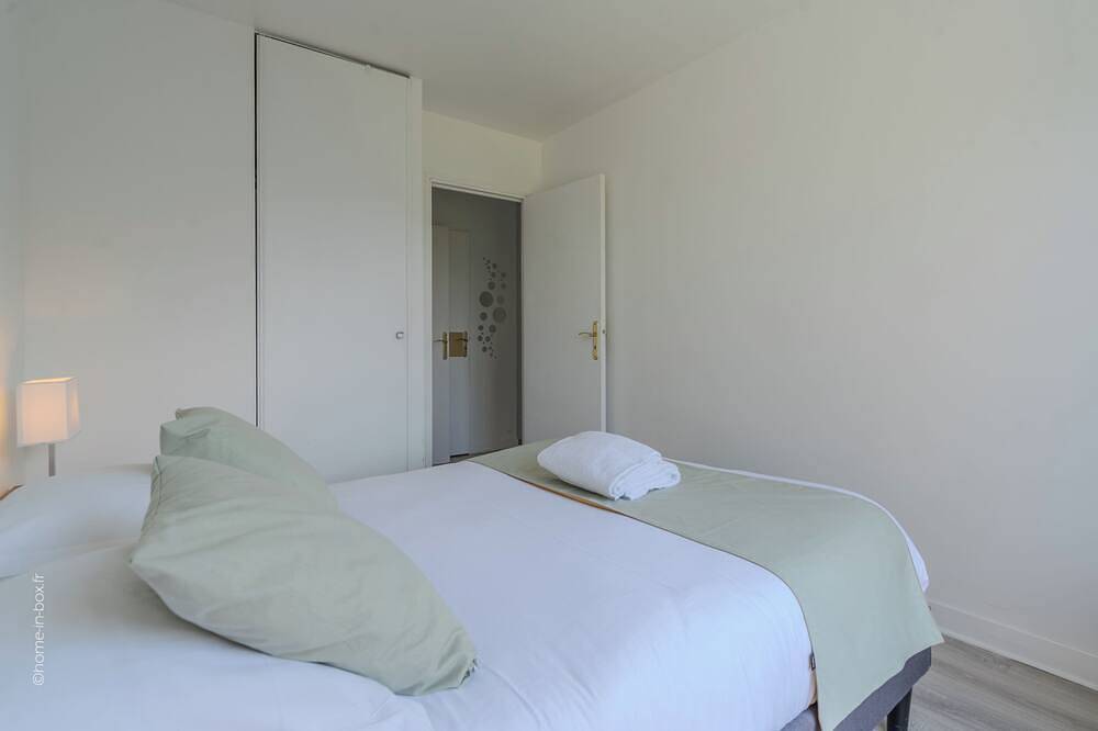 Entire apartment, Perfect 2-bedroom apartment - 10min Disney in Montévrain, Seine-et-Marne