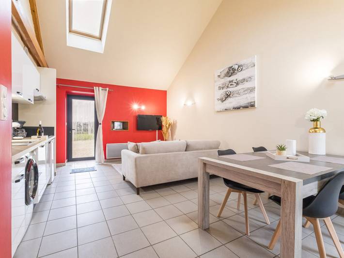 Gîte rural rénové avec terrasse en campagne, accepte animaux in Pannecé, Vallée de la Loire
