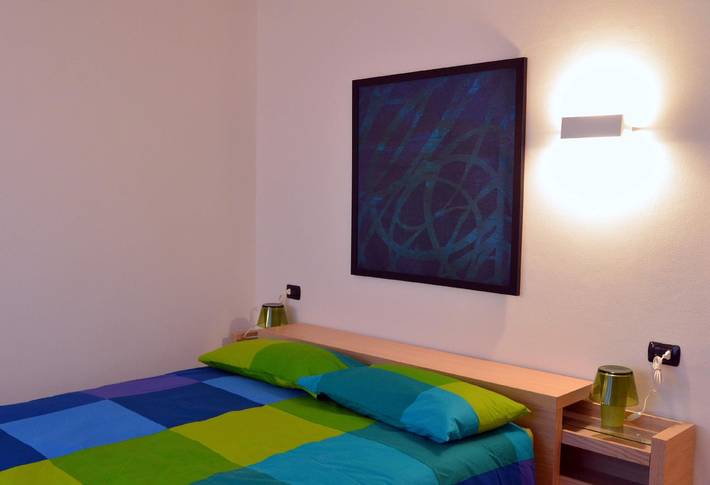 Vacation apartment for 4 people, with yard in Como