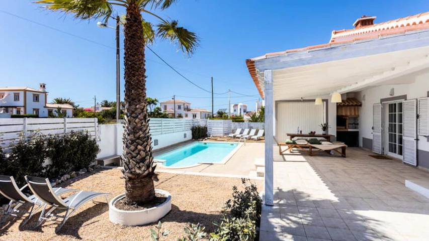Casa de férias para 8 pessoas, com jardim e piscina em Vale de Telha