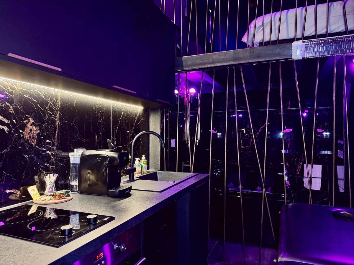 Appartement entier, Love Room - Dayan 1 in Villeurbanne, Lyon et ses environs