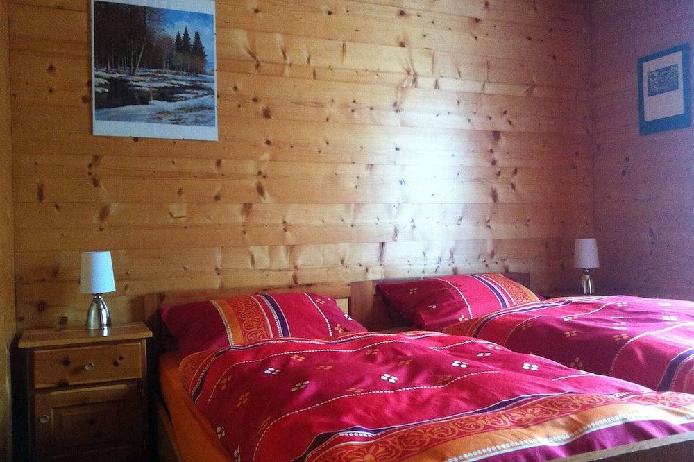 Chalet in herrlichem Wander- und Skigebiet mit tollem Blick auf die Bergwelt in St. Niklaus, Walliser Alpen