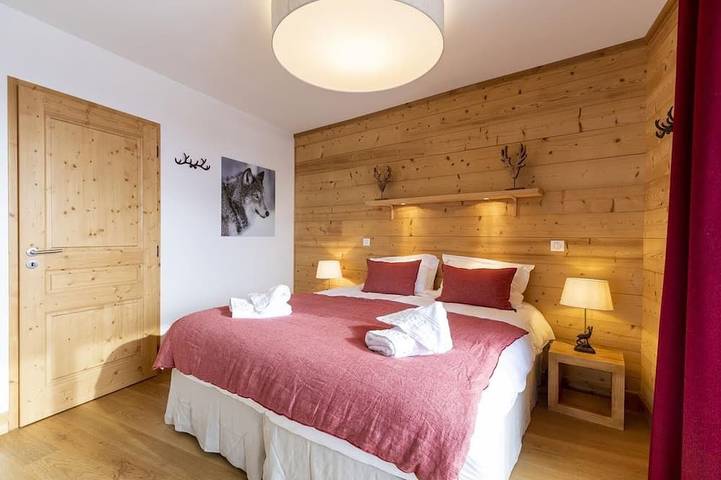 Ganze Wohnung, Triplex 100m², Full-Service 4 *, 3 Schlafzimmer, 2 Bäder / Tag, 3 Südbalkone und 2 Parkplätze in La Rosière, Montvalezan
