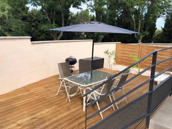 Gîte pour 4 personnes, avec Jacuzzi ainsi que Terrasse et Jardin