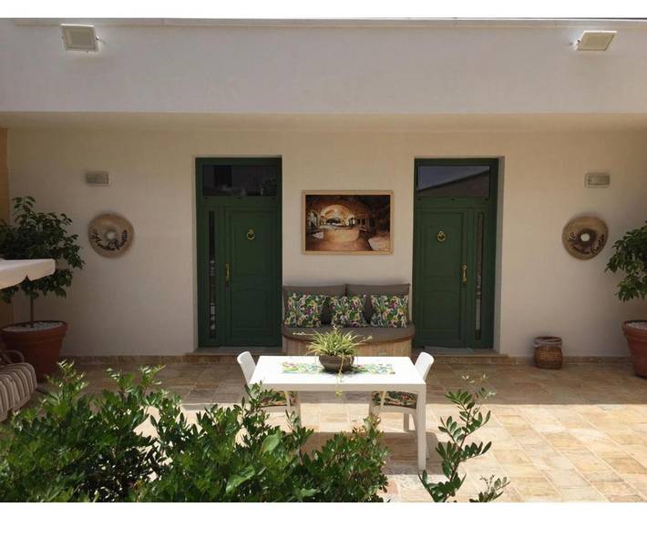 Chambre d’hôte pour 3 personnes, avec balcon ainsi que jardin et vue à Manduria - 2