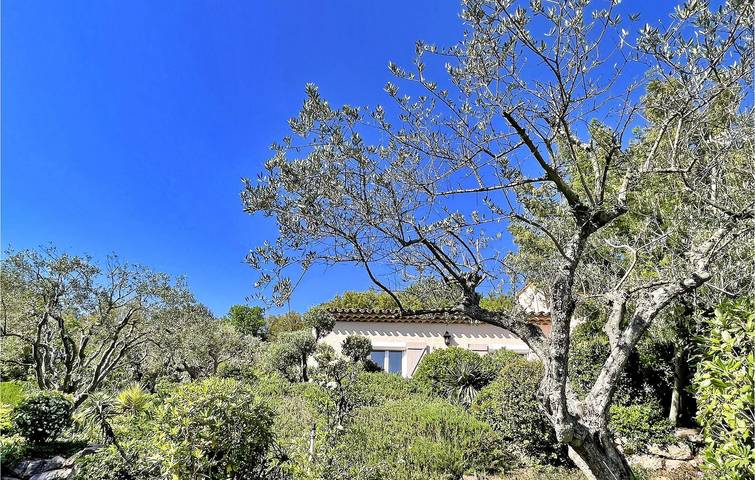Wohnung mit beheiztem Pool, AC, Parkplatz, Terrasse & Internet | 1km bis Les Adrets in Les Adrets-de-l'Estérel, Mittelmeerküste (Frankreich)