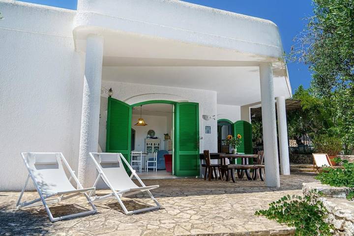 Casa vacanza per 7 persone, con Terrazza e Giardino a Corsano