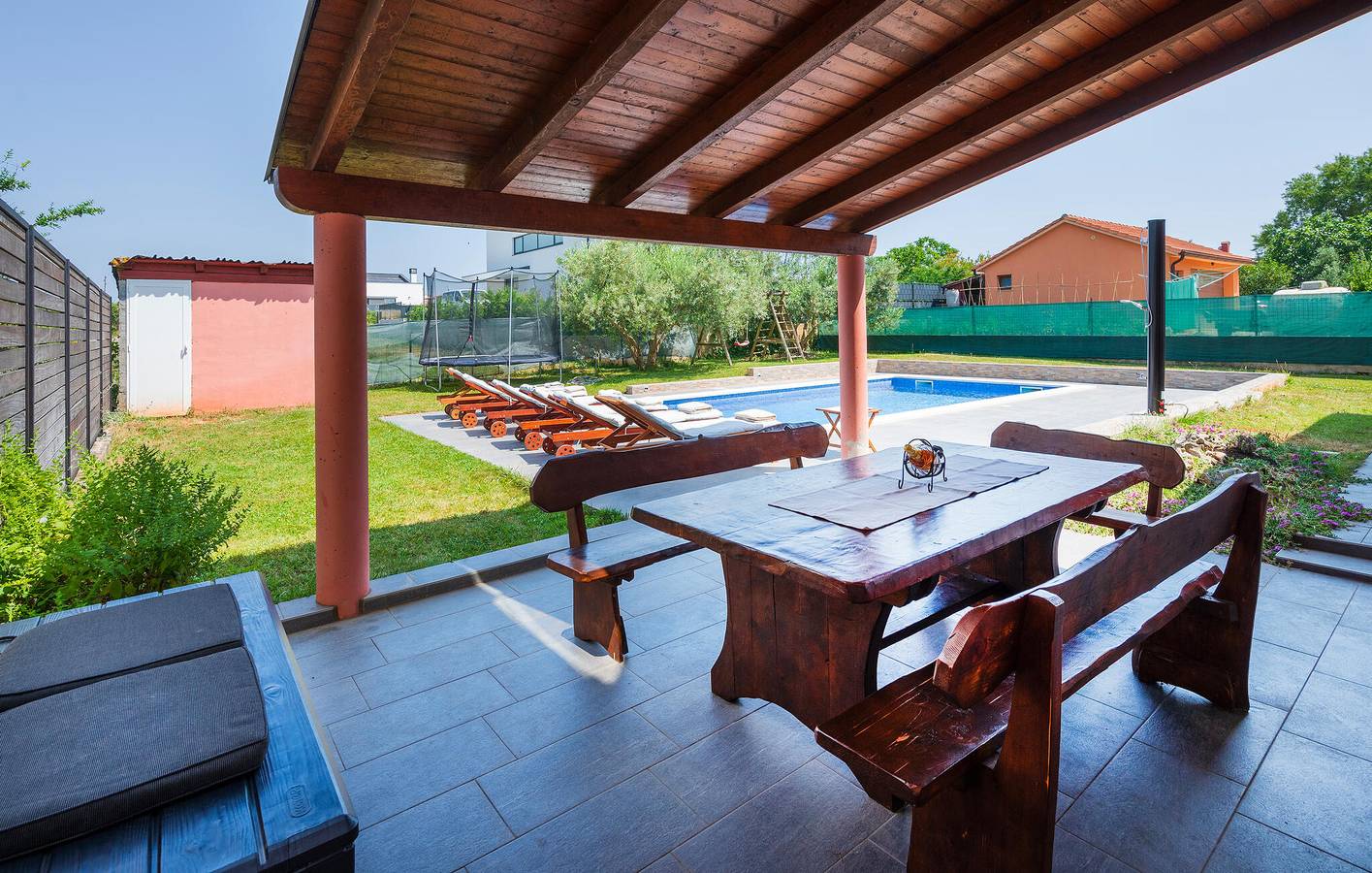 Ferienhaus für 10 Personen mit Terrasse in Valbandon, Südküste Istrien