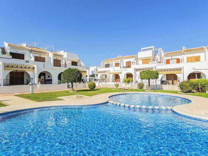 Villa pour 4 personnes, avec Balcon ainsi que Terrasse et Piscine à Rojales