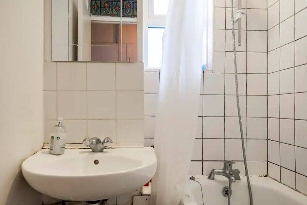 Room in Central London in Camden, London