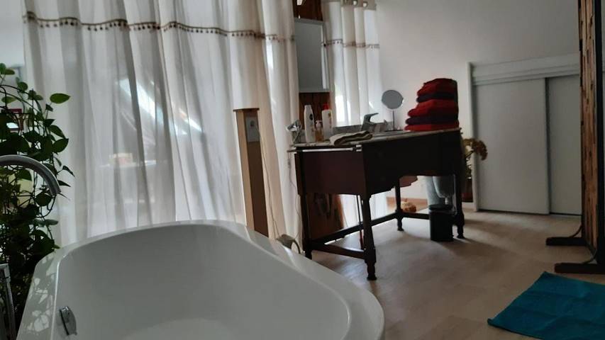 Location de vacances pour 3 personnes, avec jardin à Saint-Sylvestre-de-Cormeilles - 2