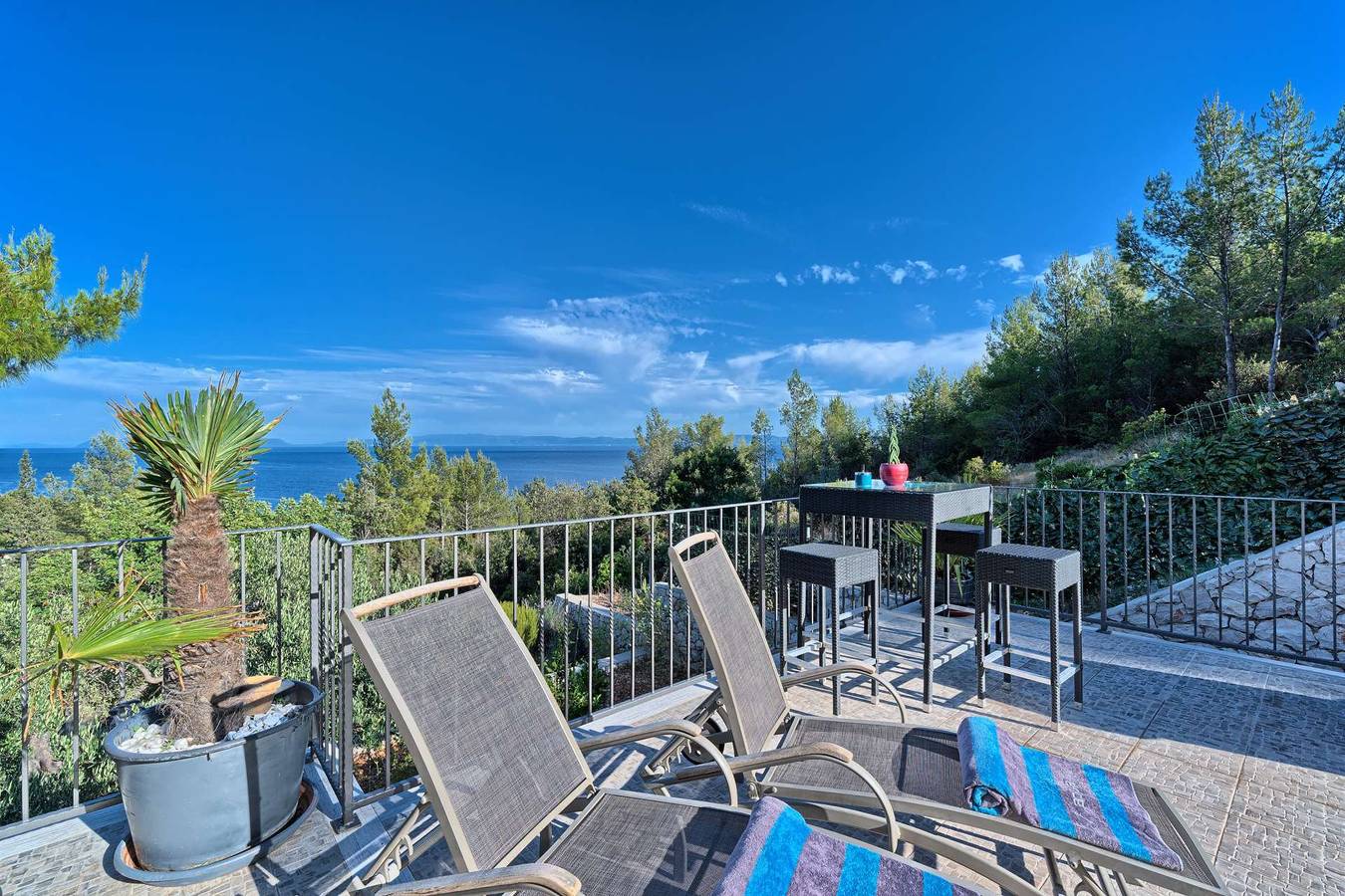 Villa Breeze - mit atemberaubender Aussicht und Pool auf Hvar in Hvar