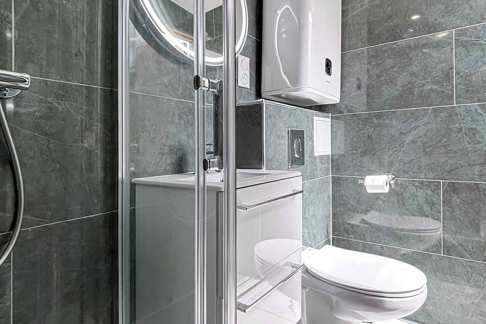 Apartamento entero, Hoche C 111 - Una Habitación Piso, Capacidad 4 in Le Pré-Saint-Gervais, Sena-Saint Denis