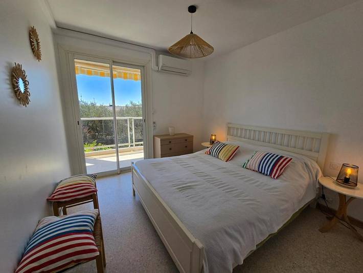 Gîte pour 4 personnes, avec Balcon ainsi que Terrasse et Vue dans Plage De Sainte Claire - 3