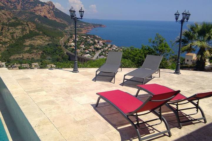 Villa pour 6 personnes, avec balcon et jardin - 1