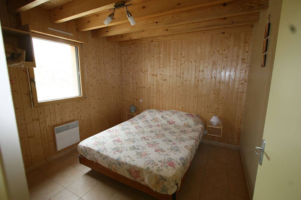Fully equipped cottage in Mont-Saint-Michel Bay - bucolic setting with games in Saint-Martin-des-Champs (Avranches), Mont-Saint-Michel Bay