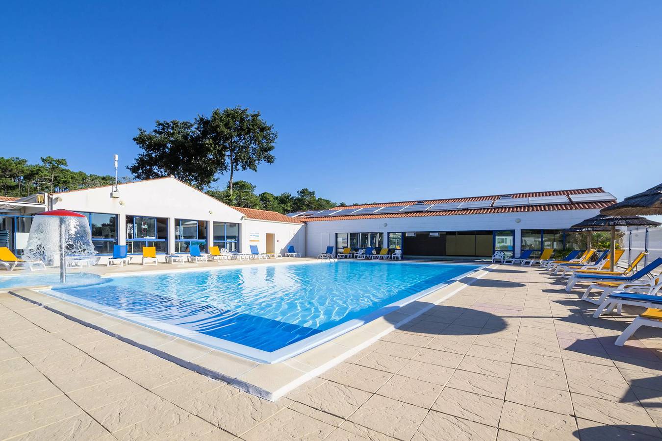 Mobil-home Aqua 4 pièces 6/7 personnes Terrasse Semi-Couverte +Tv in Notre-Dame-de-Monts, Vendée