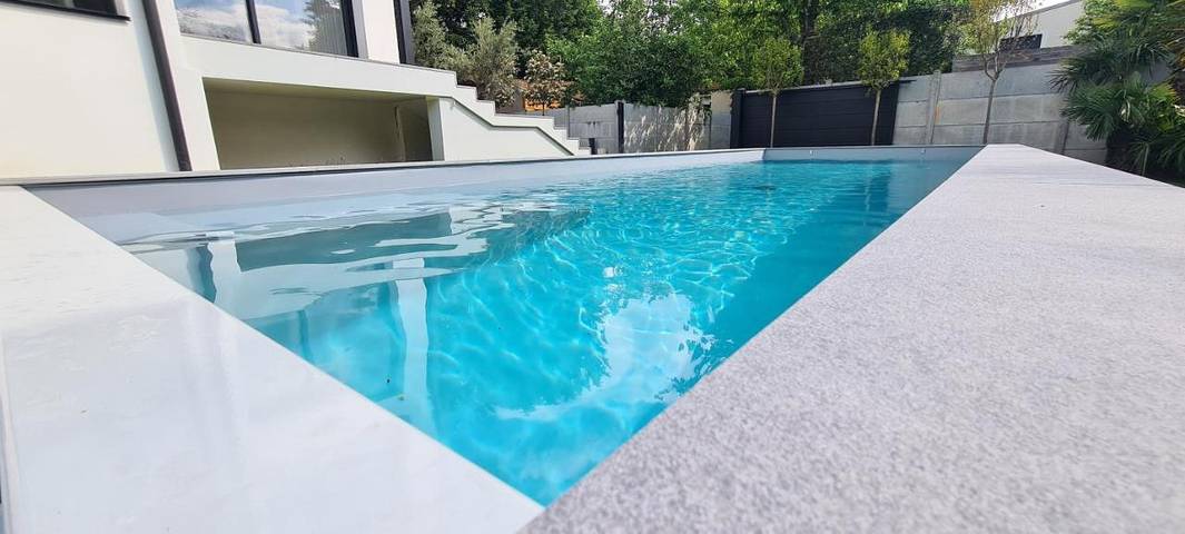 Location de vacances pour 8 personnes, avec balcon ainsi que piscine et jacuzzi à Saint-Maur-des-Fossés - 3