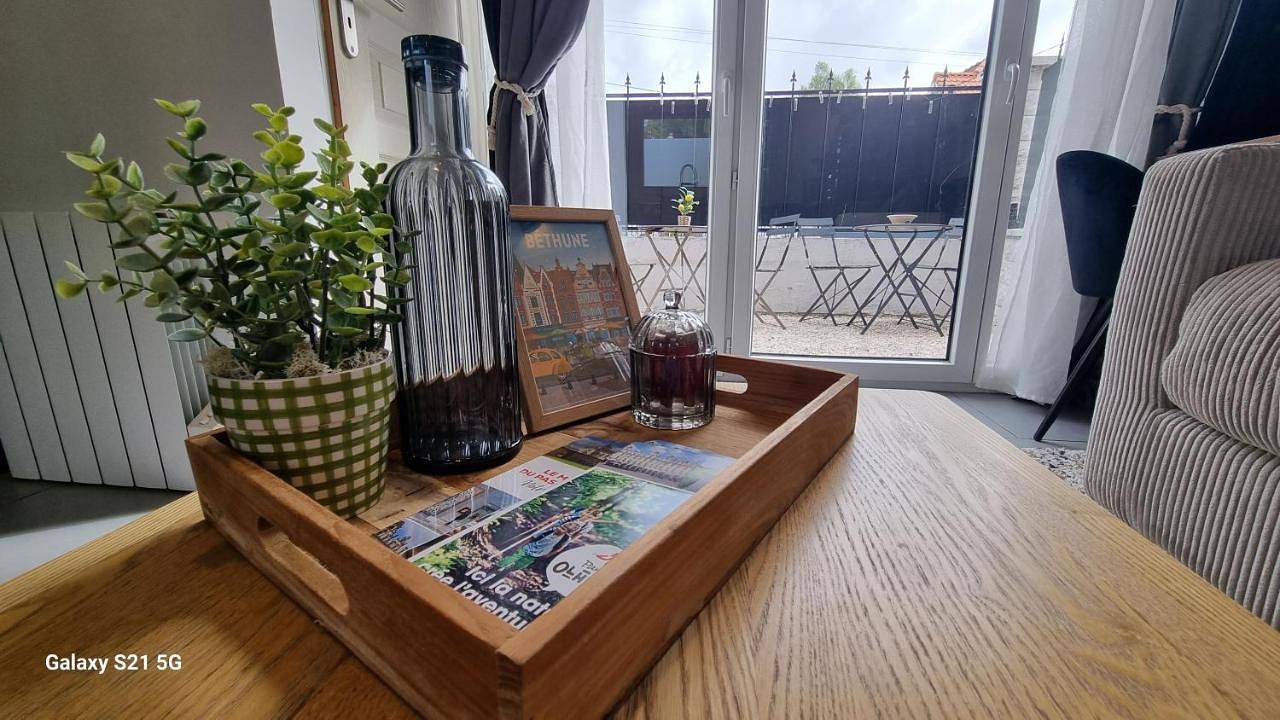 Appartement entier, Chez Jean, Gîte tout confort avec terrasse in Beuvry, Région de Béthune