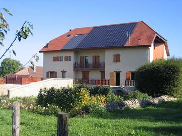 Gîte pour 12 personnes, avec jacuzzi ainsi que sauna et terrasse dans Cernans