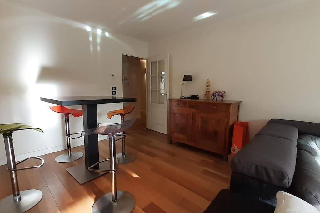 Appartement entier, Two-Bedroom Apartment in Annemasse, Région de Saint-Julien-en-Genevois