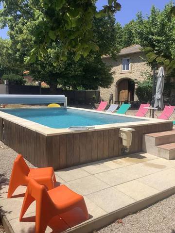 Cottage pour 3 personnes, avec jardin et piscine à Canet