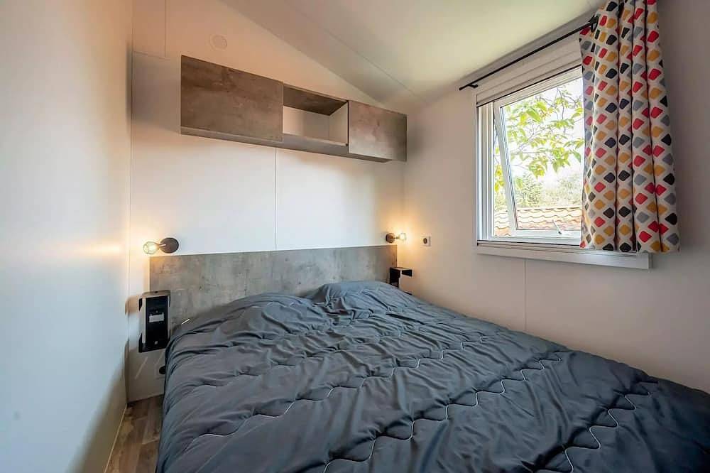 Mobil-home | Premium | 4 Ch. | 8 pers. | Terrasse Lounge | A/C | Tv in Régusse, Région de Brignoles