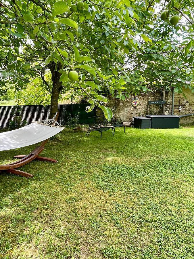 Location de vacances pour 4 personnes, avec terrasse et jardin dans Doué-en-Anjou - 4