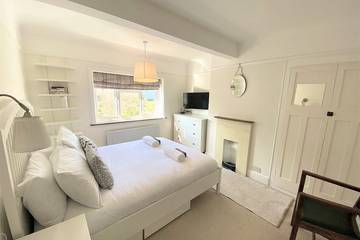 Holiday Home for 6 People in Lymington, New Forest National Park, Photo 4